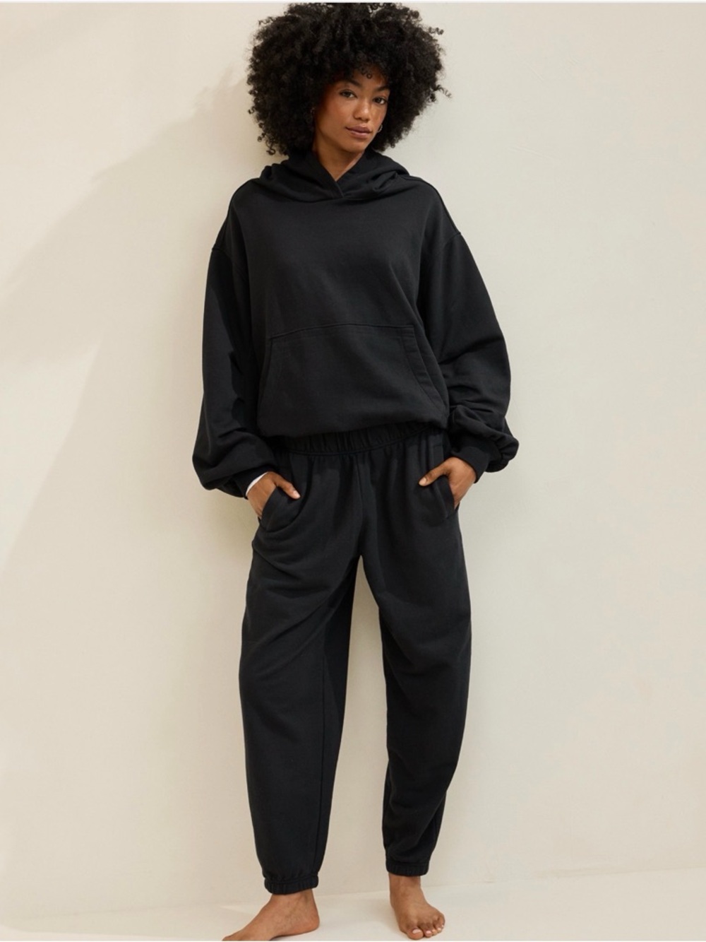 AERIE JET SETTER SWEATPANTS AND HOODIE 🔖